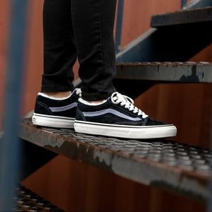 NEW Vans Old Skool MTE Fur Sneakers